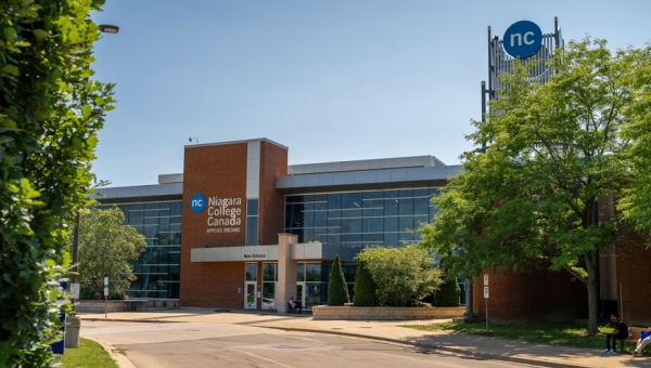 Gli studenti del Niagara College (Canada) scelgono Alba Accademia Alberghiera